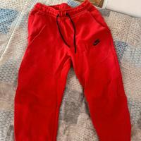 Pantaloni nike tech