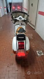 Vespa PX200E 