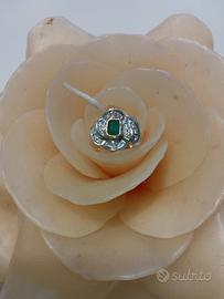anello oro e brillanti,  smeraldo design Recarlo