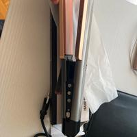 Piastra per capelli con cavo, colore nero