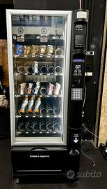 DISTRIBUTORE AUTOMATICO SNACK E BEVANDE