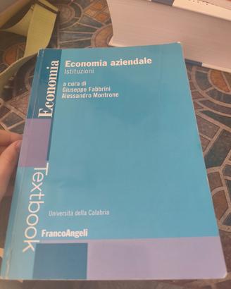 Libro di economia aziendale