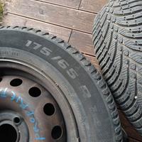 Pneumatici 4 stagioni