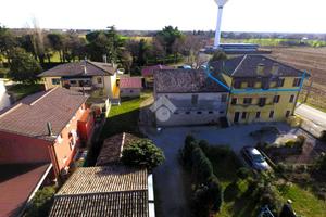 4 LOCALI A ALTIVOLE