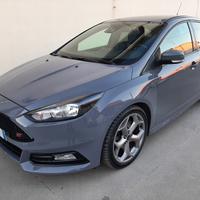 Ford Focus 2.0 EcoBoost 250 CV ST3