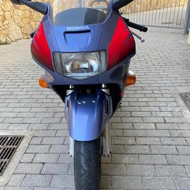 Honda CBR 600 F2