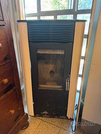 Stufa a pellet VULCANIA 10,5 kW