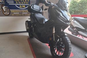 Honda ADV 350 ABS + TCS