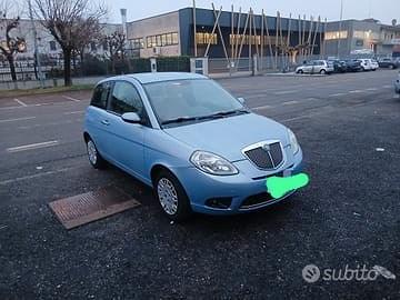lancia y 1.3 Multijet 70 cv platino 2007