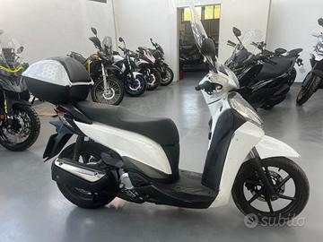 Honda SH 300 i MARCIANTE RUMORE INGRANAGGI RUOTA