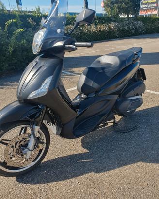  piaggioBeverly 350 police