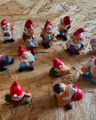 Sorpresine kinder gnomi burloni