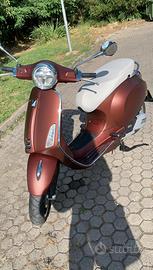 Vespa primavera 125