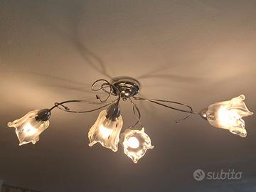 Lampadario metallo e vetro decorato
