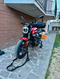 MOTO MORINI SEIEMMEZZO STR