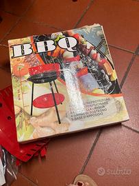 Piccolo Barbecue portatile nuovo
