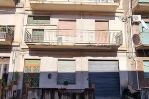 Due appartamenti con garage Fiumefreddo di Sicilia