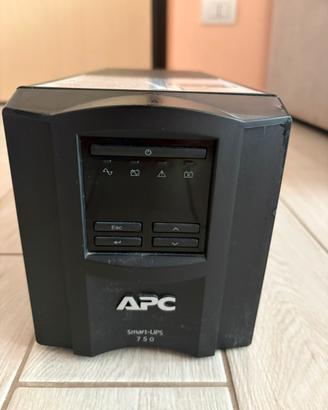 APC Smart UPS 750
