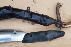 Scarico completo vstrom dl 650 pochi km
