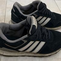 Scarpe Adidas numero 40 Uomo Scarpa Colore Blu