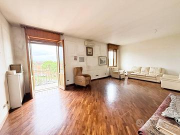 Appartamento di 137 m² con 4 locali e box auto a F