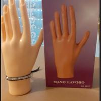 Mano per esercitazioni ricostruzione unghie