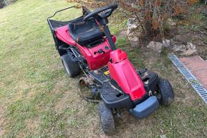 Trattorino tagliaerba