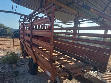 Rimorchio e ranghinatore