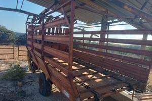 Rimorchio e ranghinatore