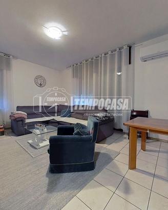 QUADRILOCALE CON POSTO AUTO E CANTINA