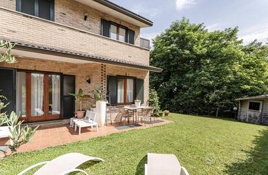 Villetta a schiera di 209 m² con più di 5 locali e