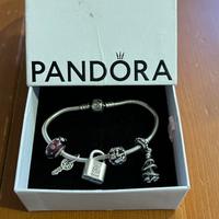 Bracciale Pandora con charms