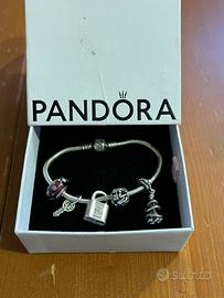 Bracciale Pandora con charms