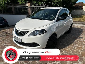 Lancia Ypsilon 1.0 FireFly 5 porte S&S Hybrid Silv