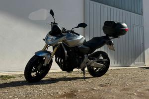 Moto Hornet 600