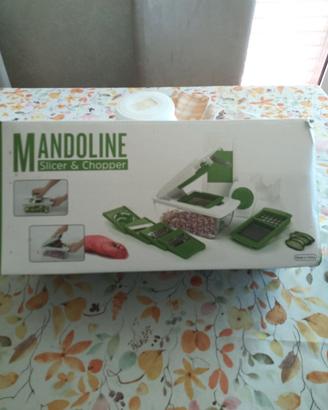 Mandolina affetta e spezzetta