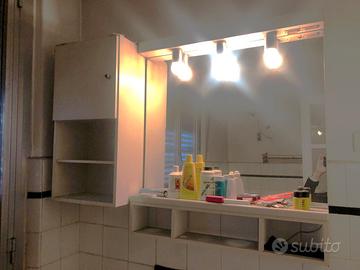 armadietto bagno con specchio 3 luci  e mobiletto
