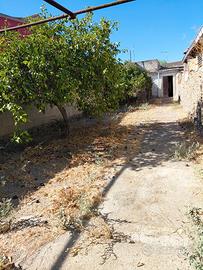 terreno con rudere 295mq