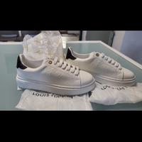 sneakers bianche con lacci