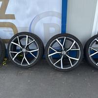 Cerchi in lega golf R