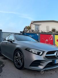 Mercedes classe A180 Premium Tettuccio e Luci