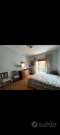 Camera da letto in arte povera