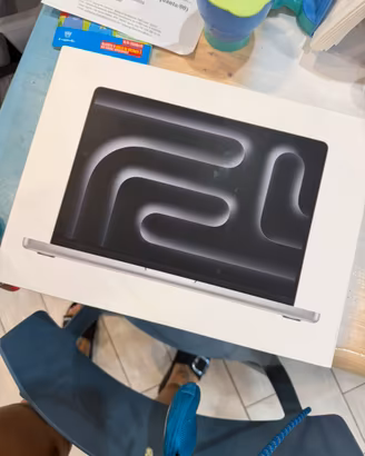 MacBook pro da 14 chip apple m3 pro 1 tb