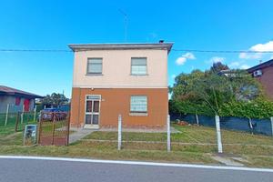 Villa di 90 m² con 4 locali a Riva del Po