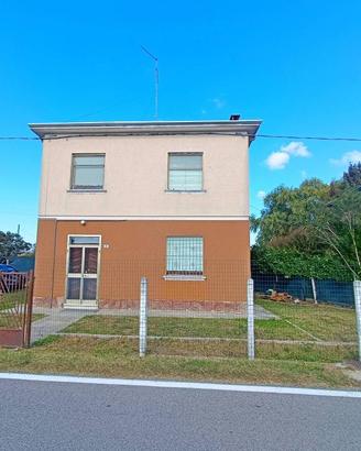 Villa di 90 m² con 4 locali a Riva del Po