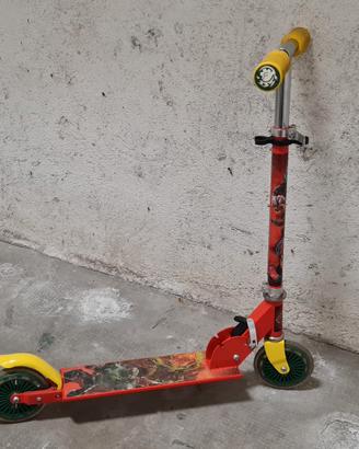 Monopattino per bambini dei Gormiti