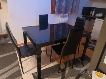 Tavolo  vetro  allungabile 