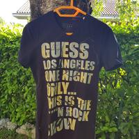 T-shirt Guess ragazzo taglia XS.