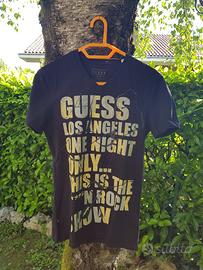 T-shirt Guess ragazzo taglia XS.