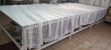 coppia tende in organza ricamata